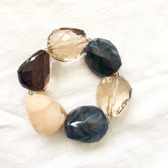 4/$22 Multi Faceted Faux Gemstone Stretch Bracelet - Picture 2 of 13